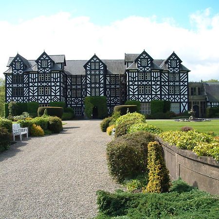 Gregynog Hall Vendégház Tregynon Kültér fotó