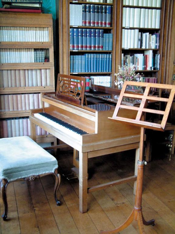Gregynog Hall Vendégház Tregynon Kültér fotó