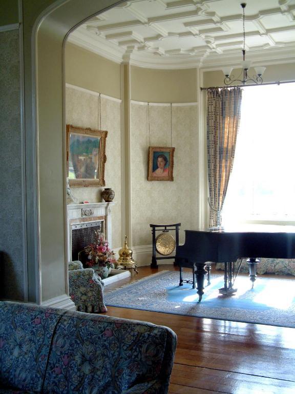 Gregynog Hall Vendégház Tregynon Kültér fotó